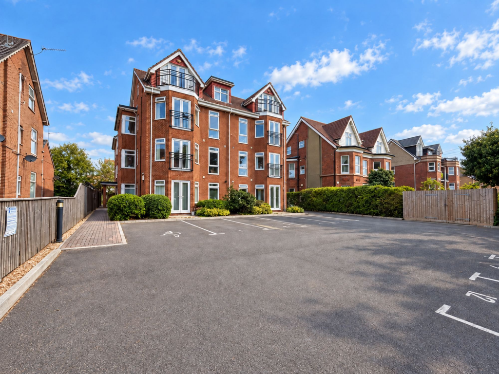 Apartment in Bournemouth