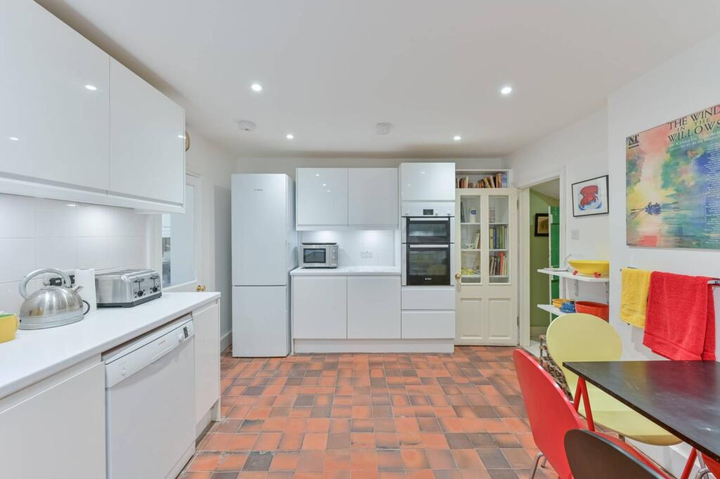 Main image of property: Medwin Street, Clapham North, London, SW4