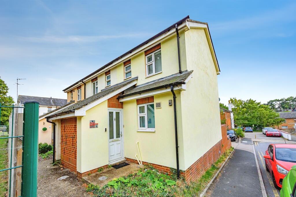 Main image of property: The Brackens, HEMEL HEMPSTEAD