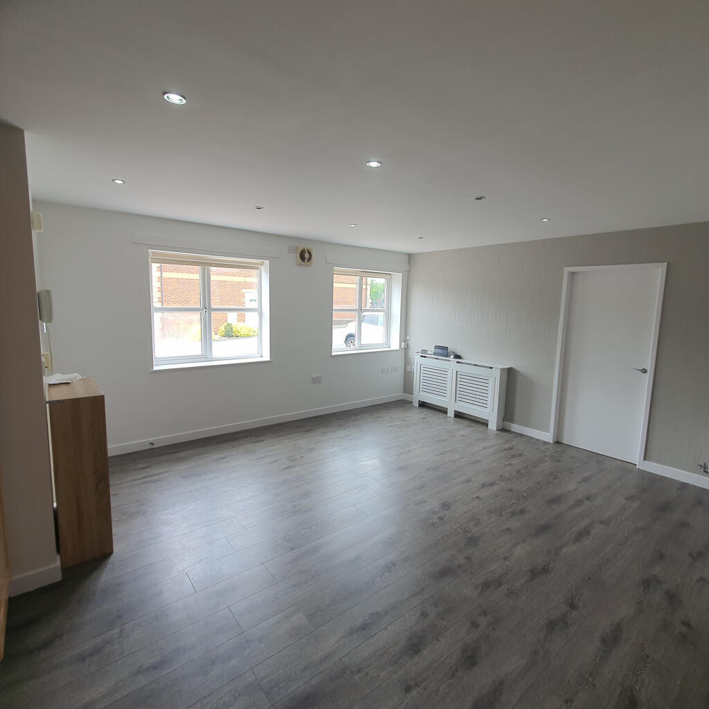 Apartment in Bradford - View 5
