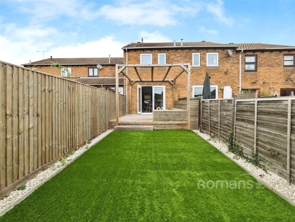 House in Reading, Lower Earley, Earley - View 2