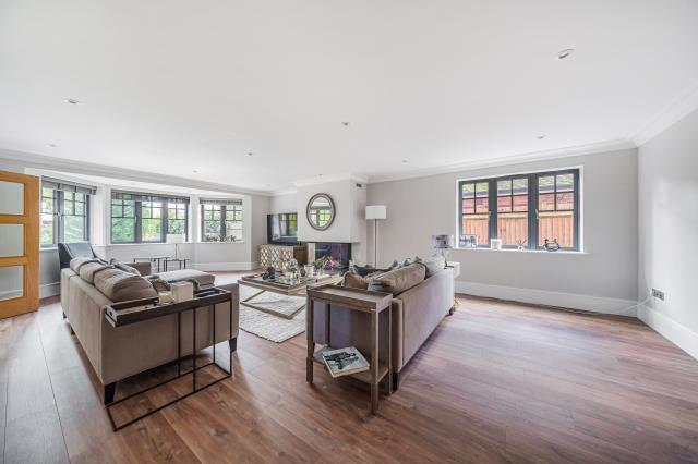 Nicholas House, Nelsons Lane, Reading - View 2