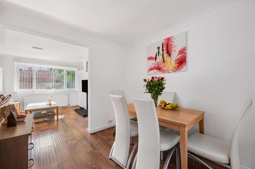 House in Reading, Caversham Heights - View 4