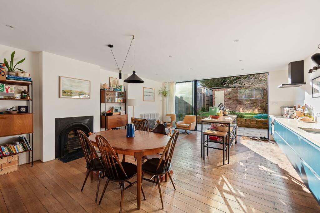 Main image of property: Bradley Road, London, SE19