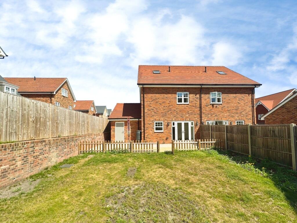 House in Guildford - More