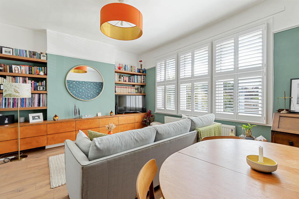 Apartment in London - View 3