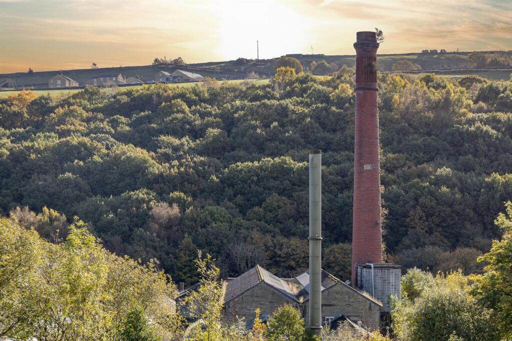 House in Holmfirth, Booth House, Holme Valley - View 5