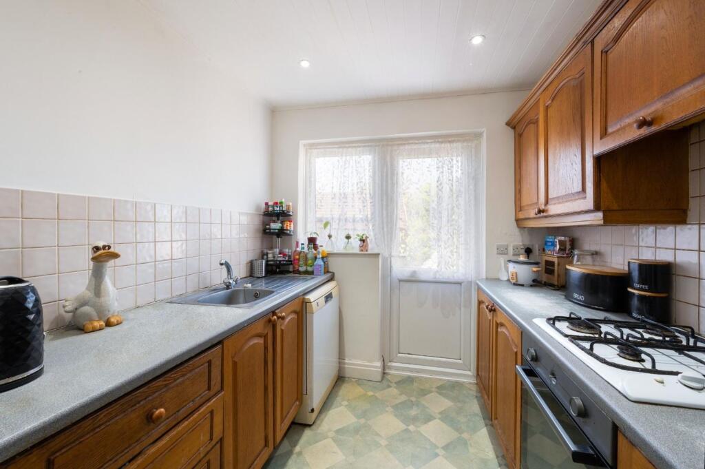 House in Kingston upon Thames - View 3