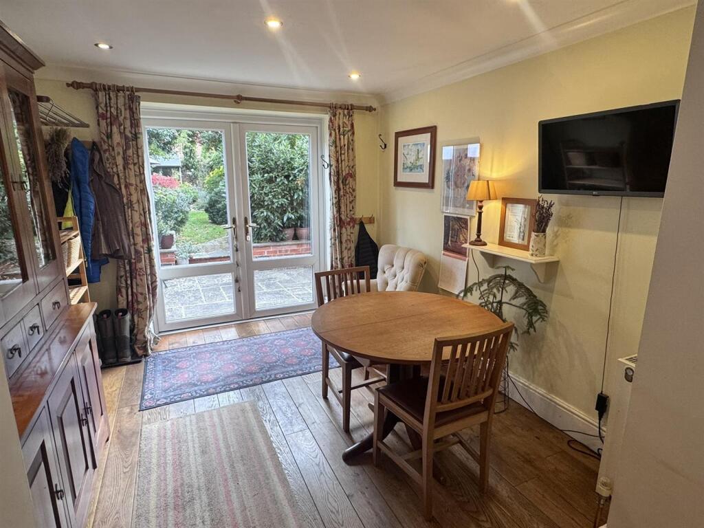 House in Reading - More