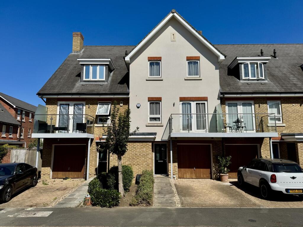Main image of property: Brambling Way, Maidenhead, Berkshire