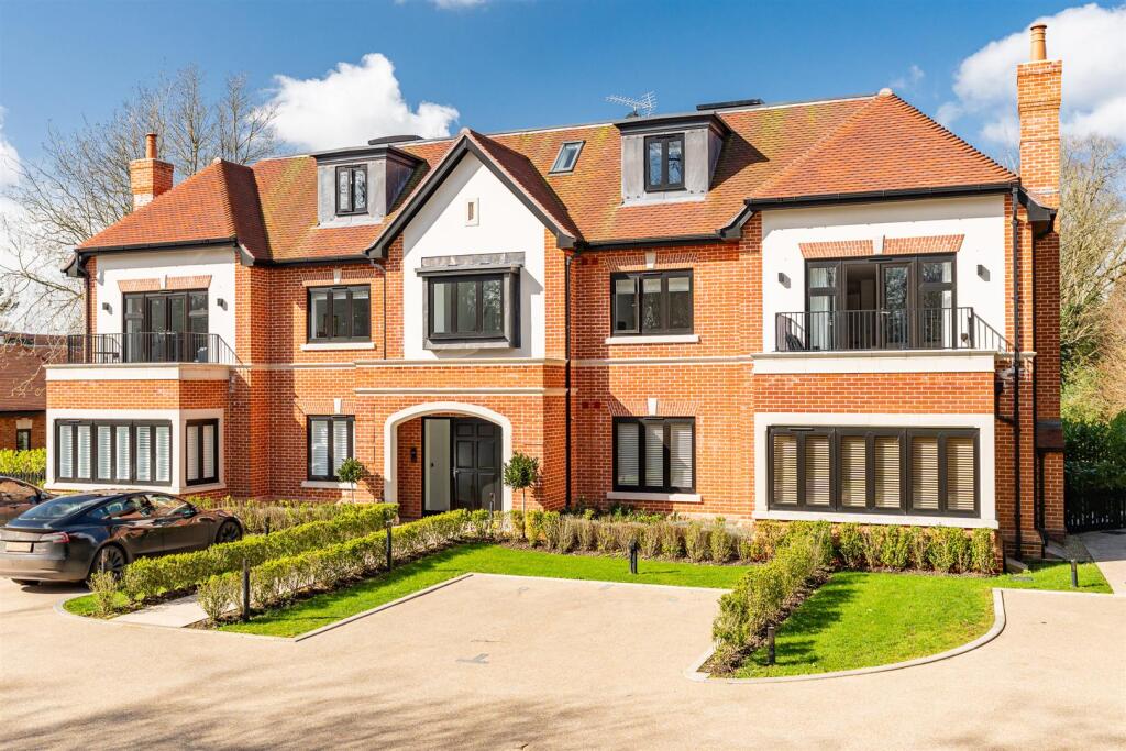 Main image of property: New Road, Digswell