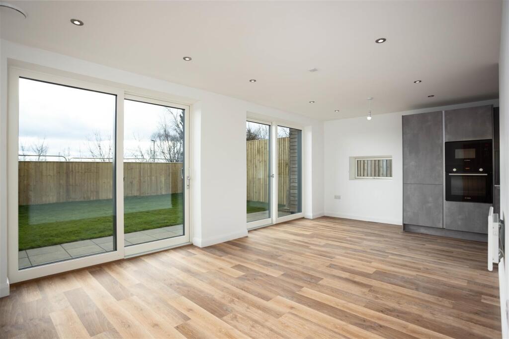 Plot 12, Spring Meadow, Drighlington photo 2