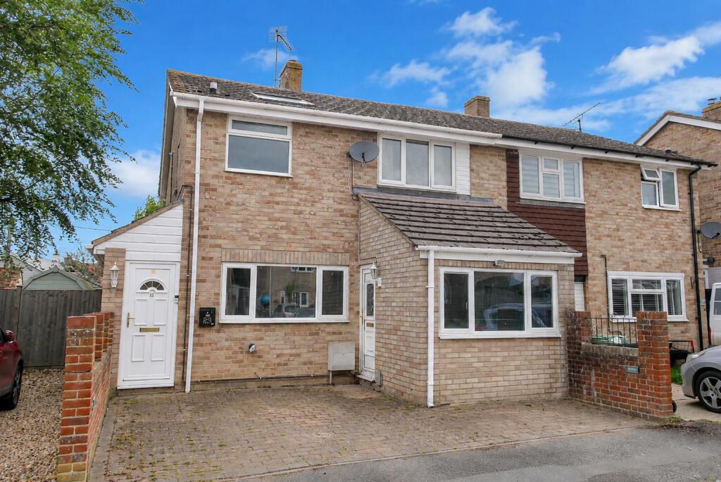 Main image of property: Hampden Close, Chalgrove