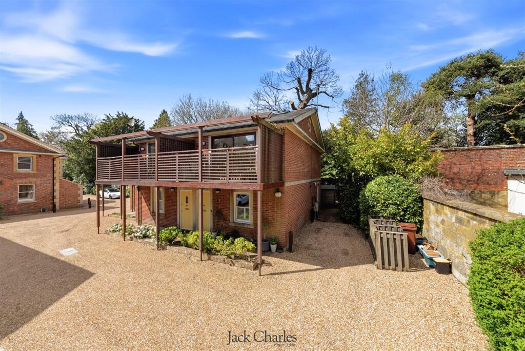 Main image of property: Pembury Road, Tunbridge Wells