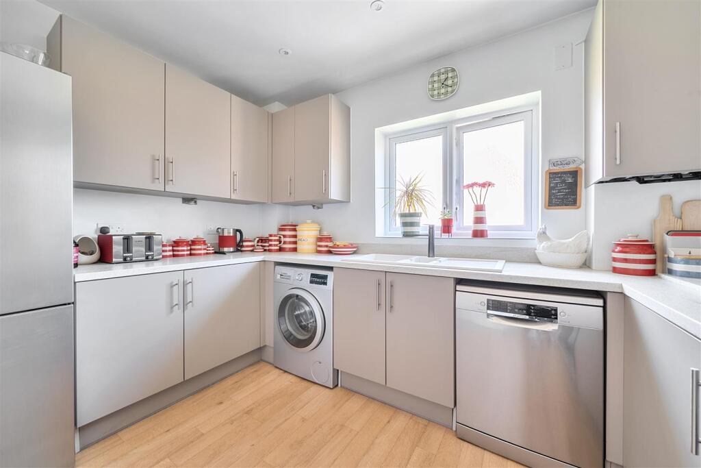 Apartment in Tonbridge - View 4