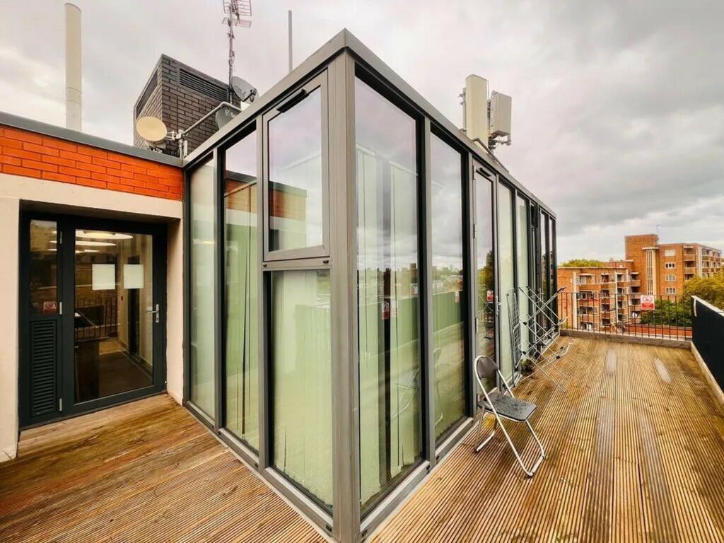 Apartment in London - View 5