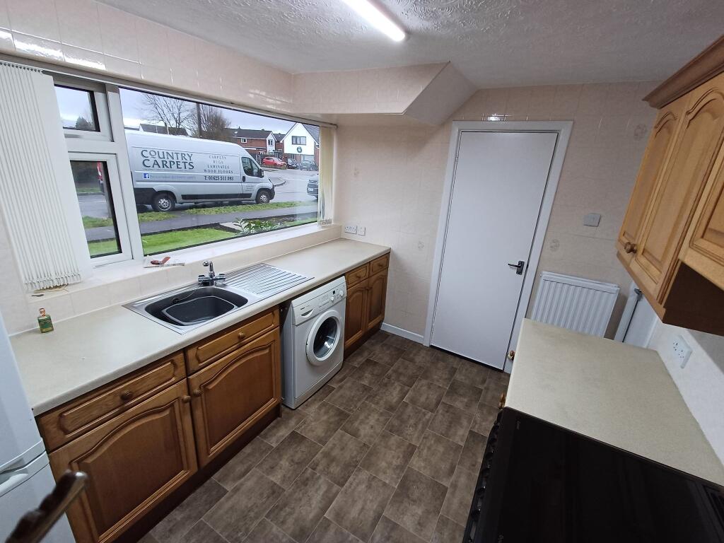 Penrhyn Crescent, Stockport, SK7 photo 2