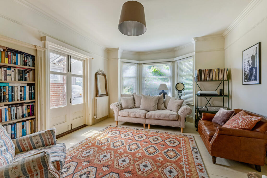 House in Waverley, Cranleigh - View 5