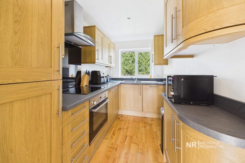 Apartment in Epsom and Ewell, West Ewell - View 3
