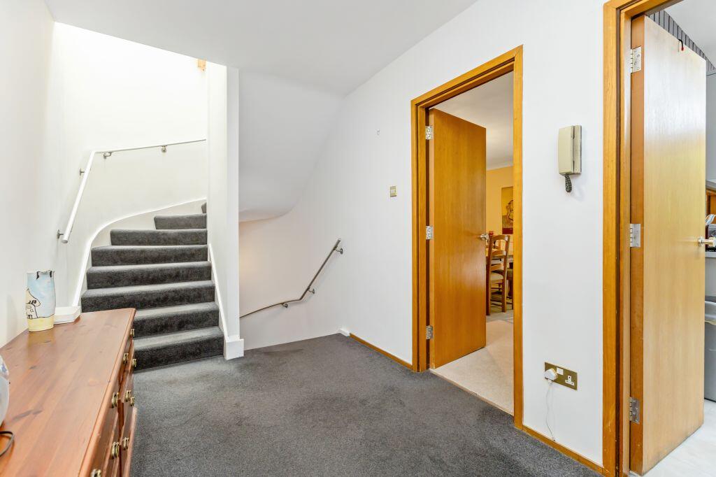 House in Edinburgh, Blackford Hill, Blackford - More