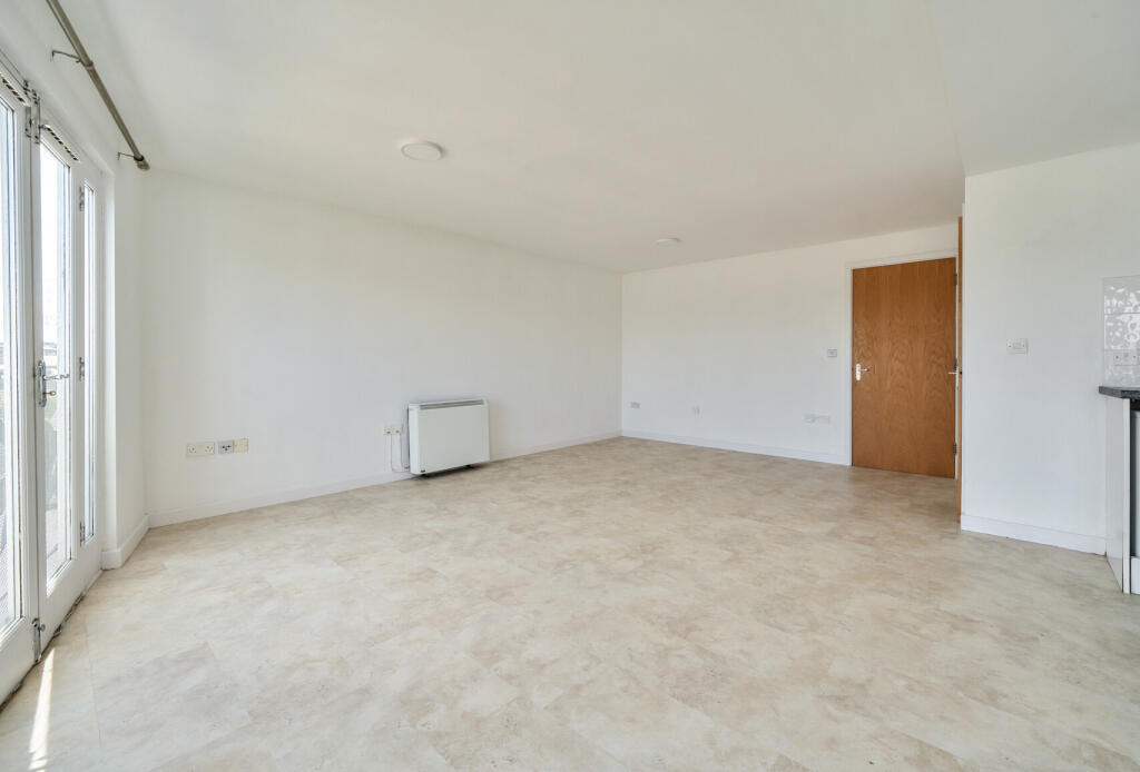 Apartment in Bristol, Old Market, St Philip's - View 3