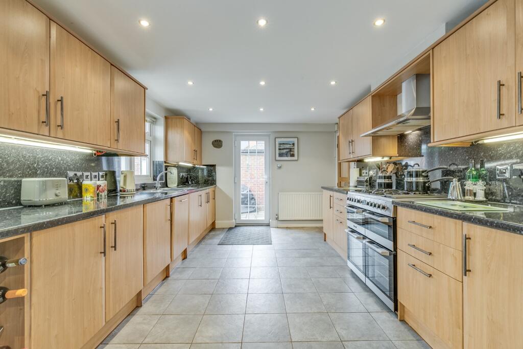 Additional image 16 of High Oaks Road, Welwyn Garden City, Hertfordshire, AL8