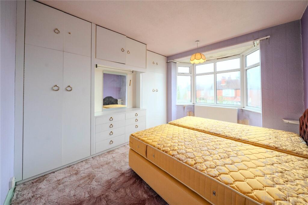 House in Leeds, West Yorkshire - View 5