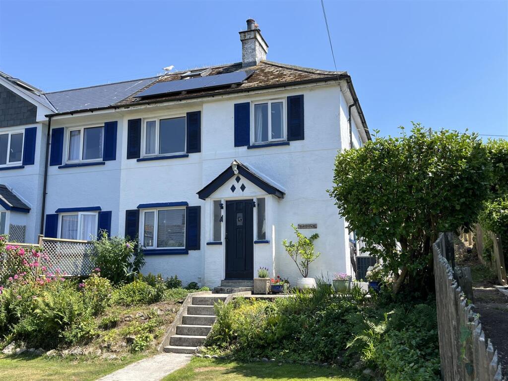 Main image of property: Battery Park, Polruan