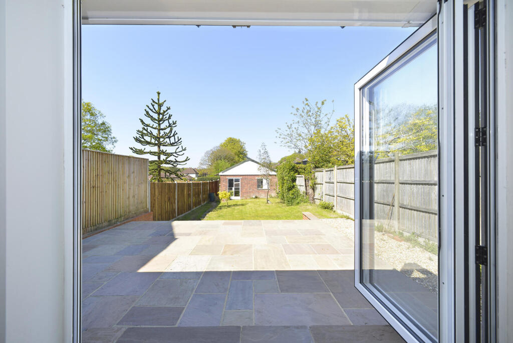 House in Waverley, Haslemere - More