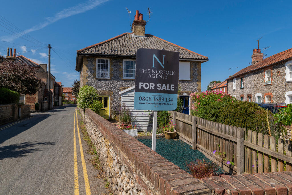 Albert Street, Holt, photo 4