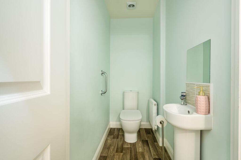 Additional image 15 of Heathfield Lane, Birkenshaw