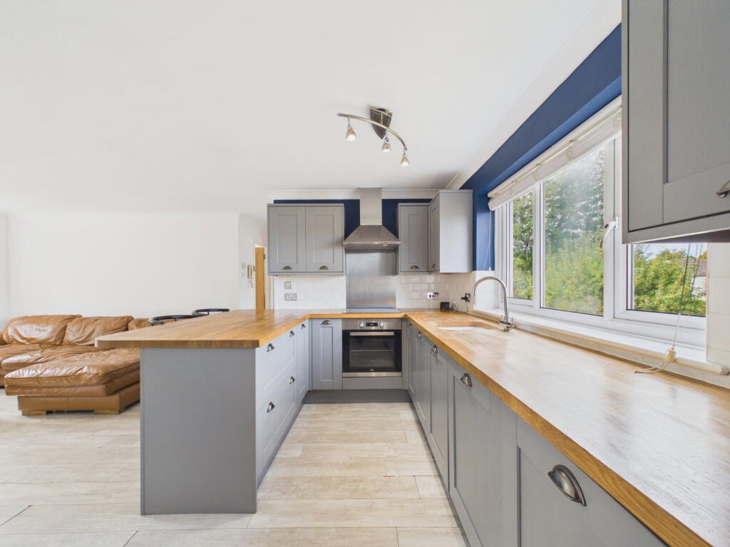 Main image of property: Leat Close, Sawbridgeworth
