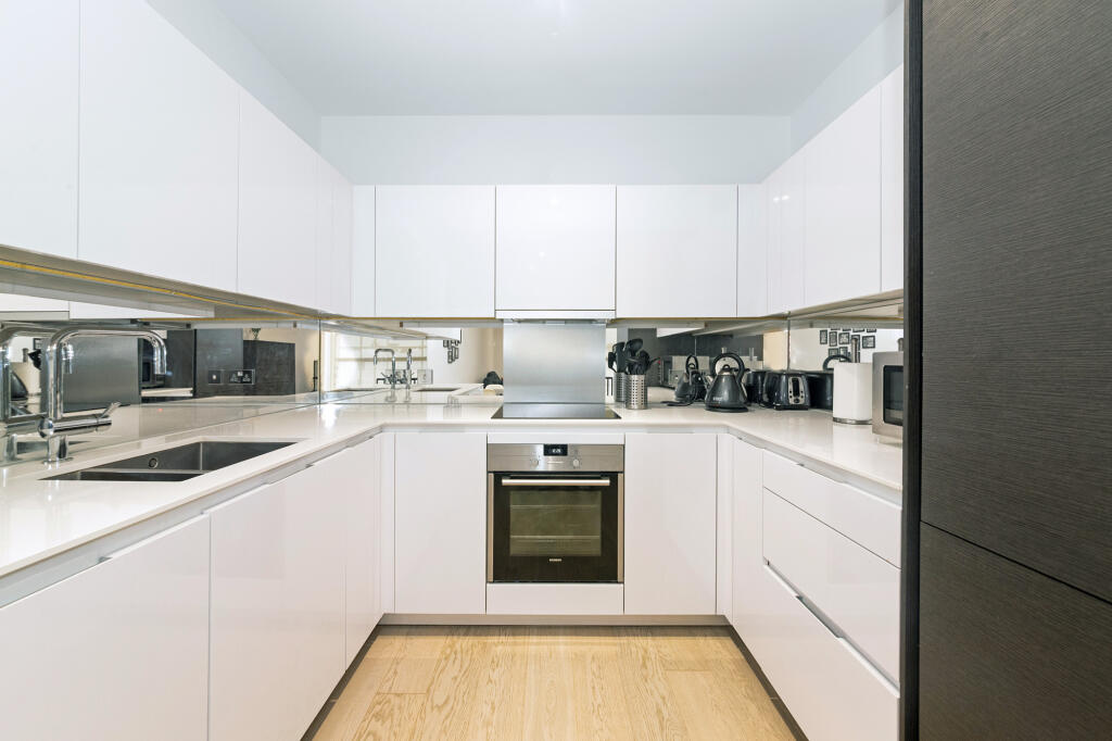 Main image of property: Granite Apts, 30 River Gardens Walk, Greenwich, SE10