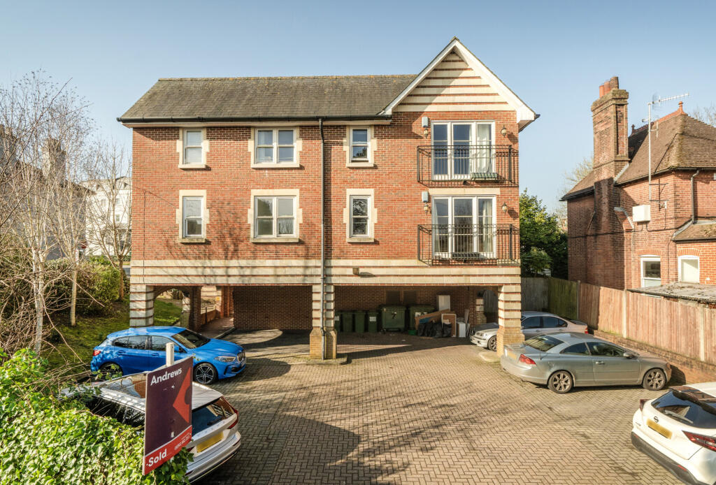 Main image of property: Amherst Road, Tunbridge Wells, Kent, TN4