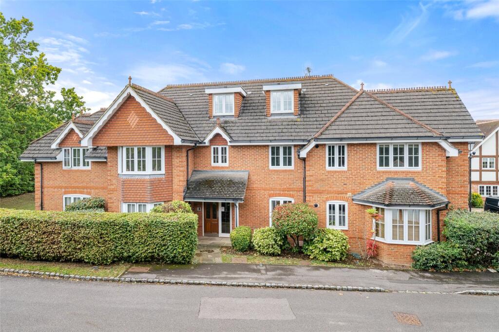 Main image of property: Abbey Place, Warfield, Bracknell, Berkshire, RG42