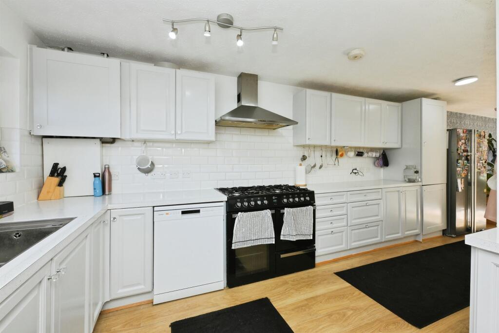 Additional image 2 of Wellands, Hatfield