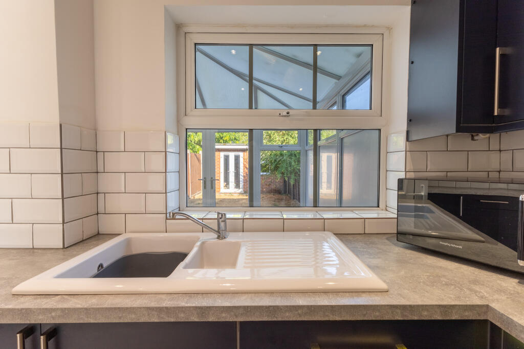 House in Kingston upon Thames - View 5