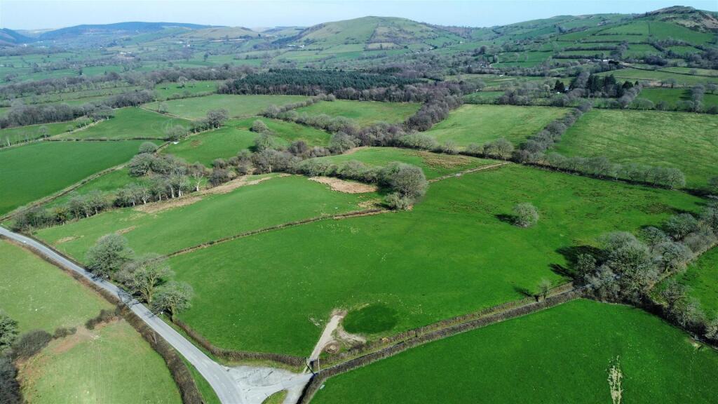 Main image of property: Crugybar, Llanwrda