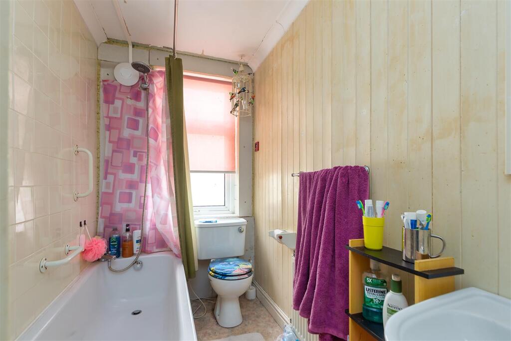 Apartment in Lancaster, Morecambe - View 4