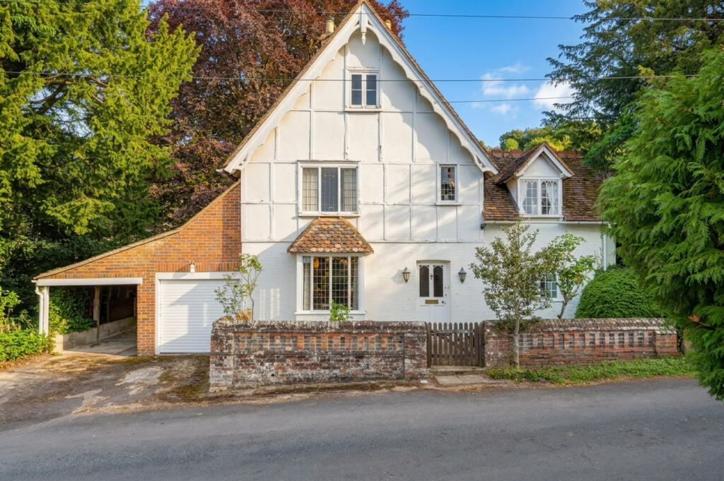 Main image of property: Whiteleaf, Princes Risborough, Buckinghamshire, HP27