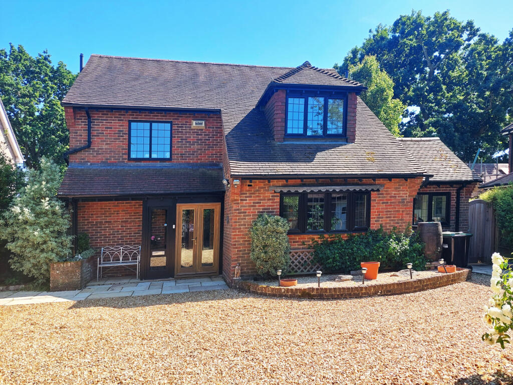 House in Southampton - View 2