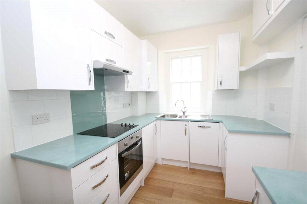 Main image of property: Wellwood Court, 390 Upper Richmond Road, London, SW15