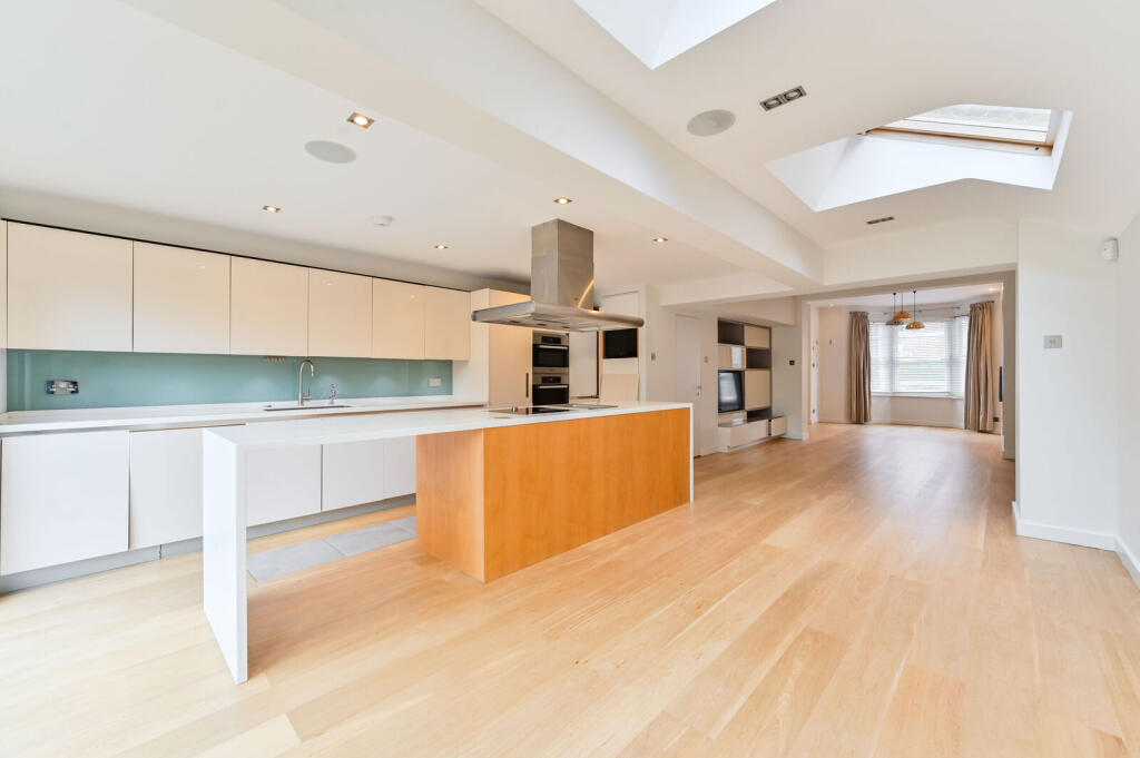 House in London - More