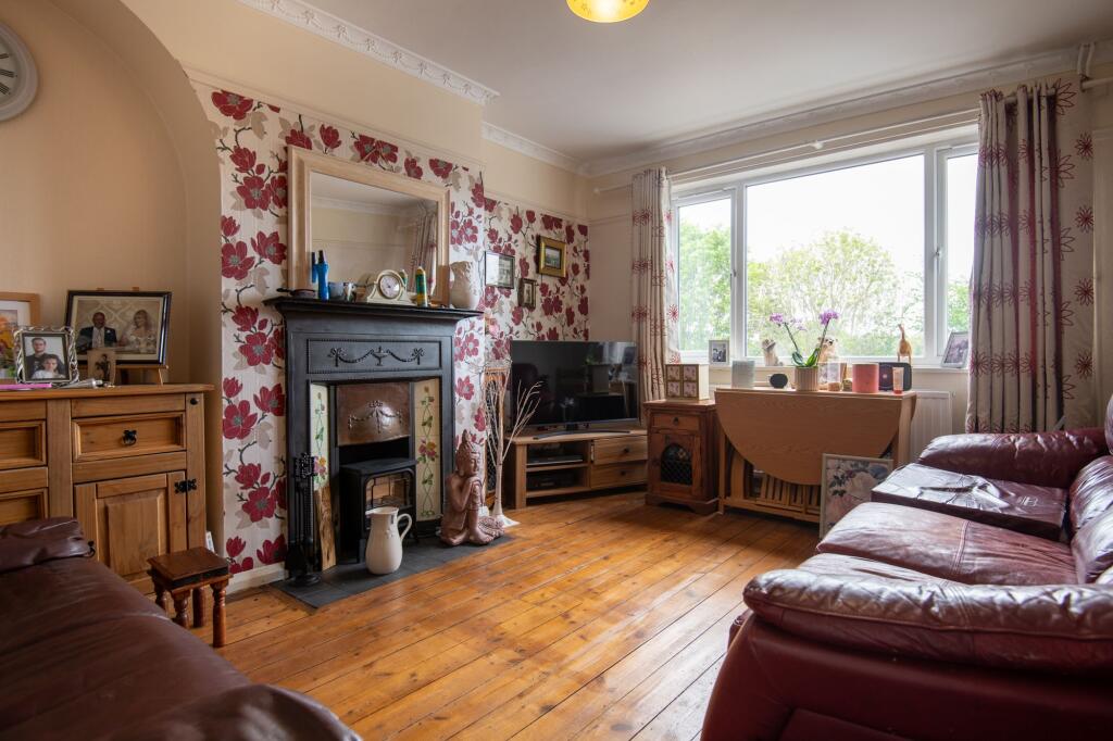 London Road, Little Irchester, NN8 - View 2