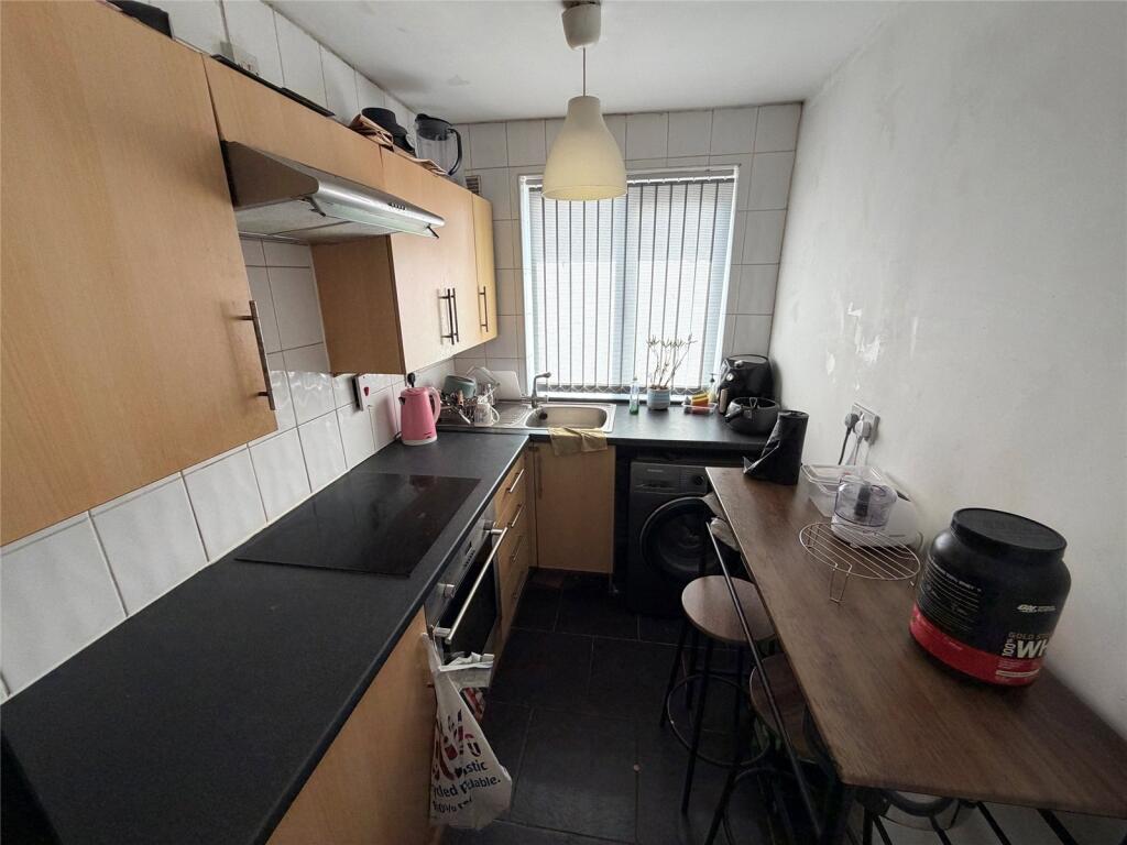 Apartment in Birmingham, Acocks Green - View 2