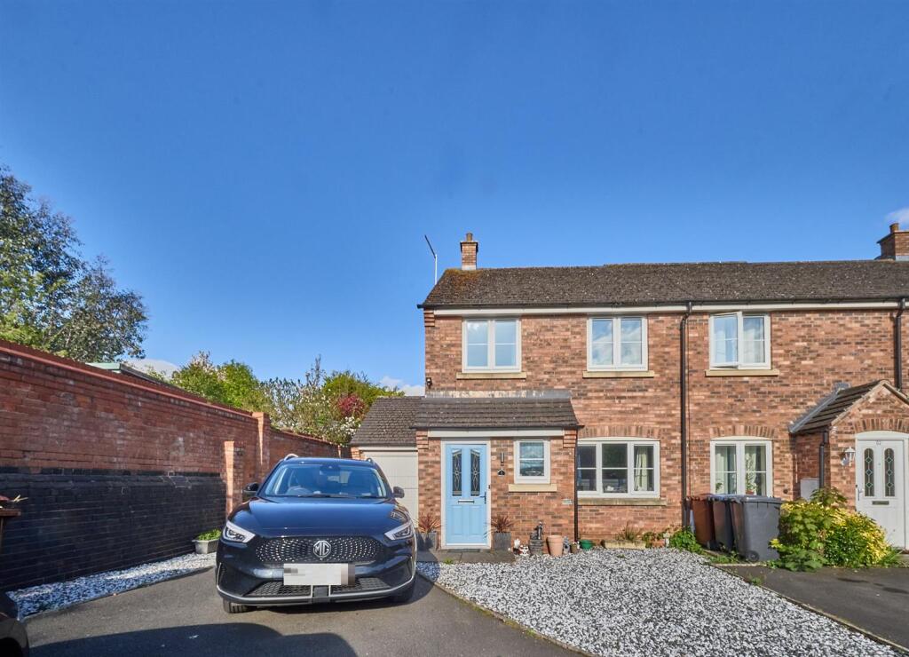 Main image of property: Knitters Close, Barwell, Leicester