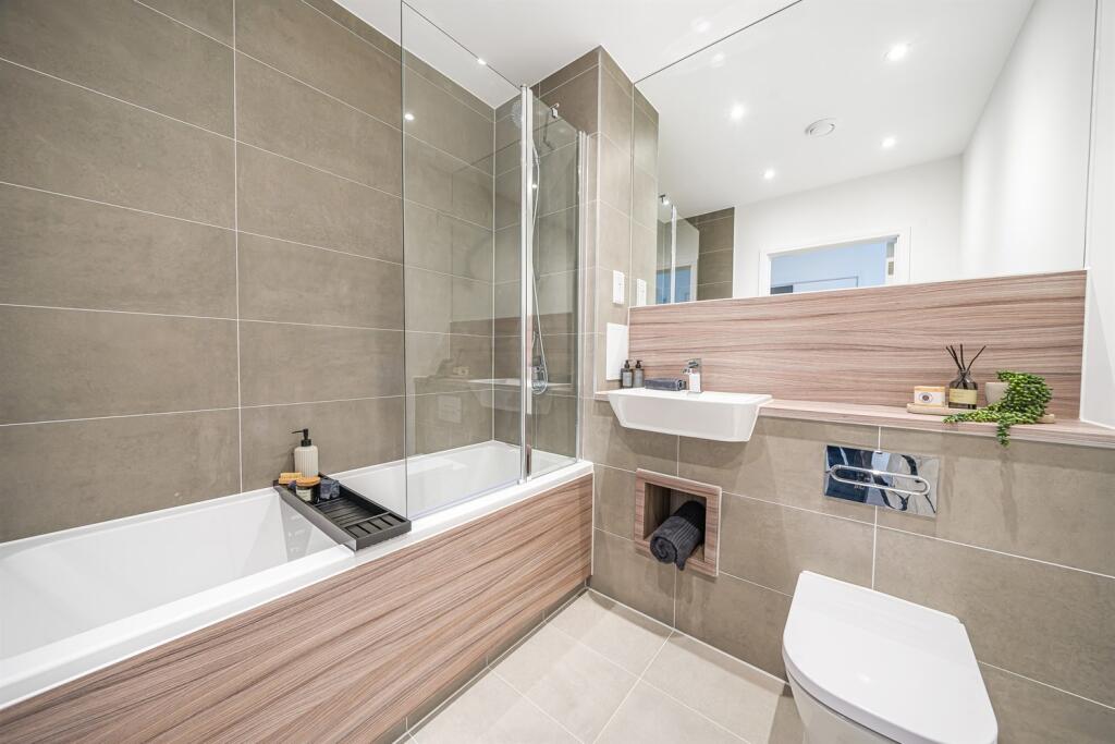 Apartment in London - View 4