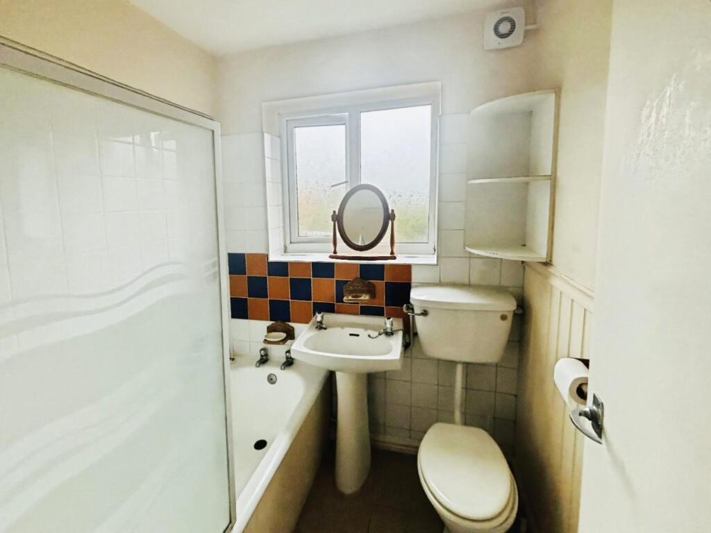 Apartment in Warwick, Milverton, Royal Leamington Spa - View 4