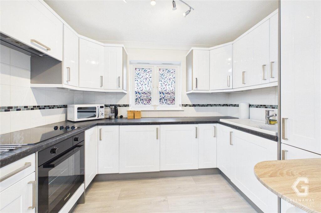 House in Redhill - View 3