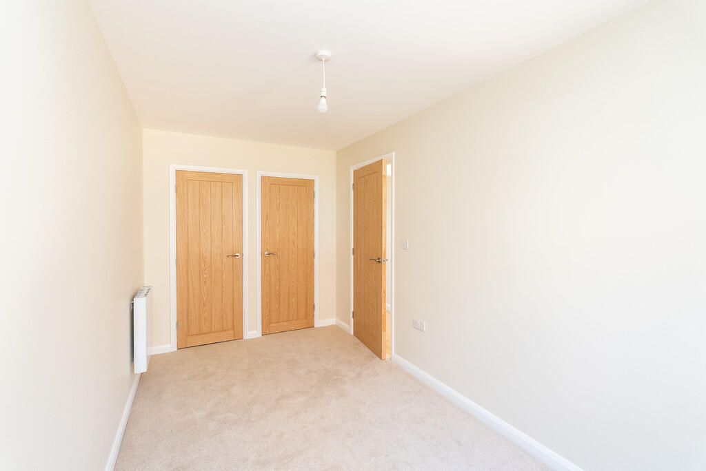 Apartment in Mole Valley, Rose Hill, Dorking - View 5